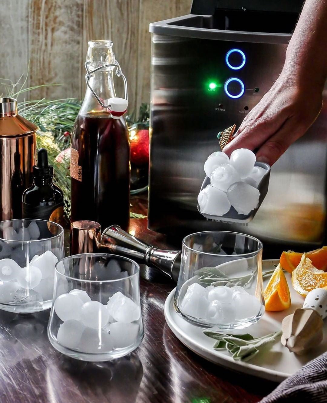 Choosing The Best Portable Ice Maker For Your Home