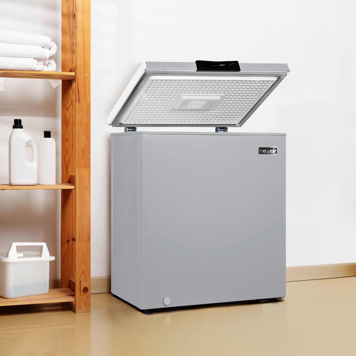 Newair® Mini Deep Chest Freezer, 5 Cu. Ft. - Cool Gray